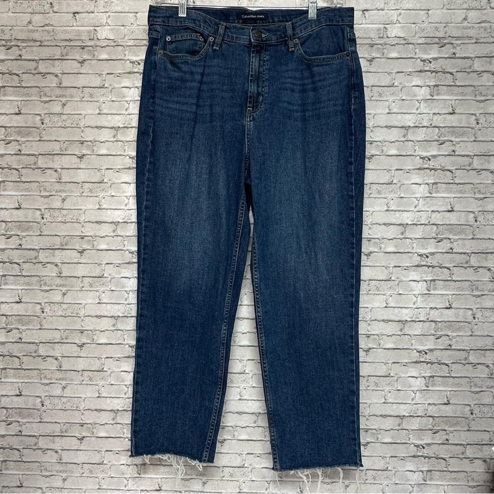 Calvin Klein Jeans Women's Size 14/32 Medium Wash Raw Hem High Rise